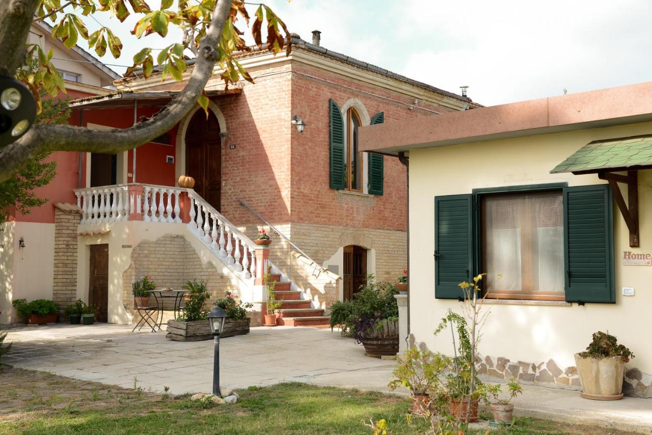 La Casa Di Andrea Hotell Chieti Exteriör bild